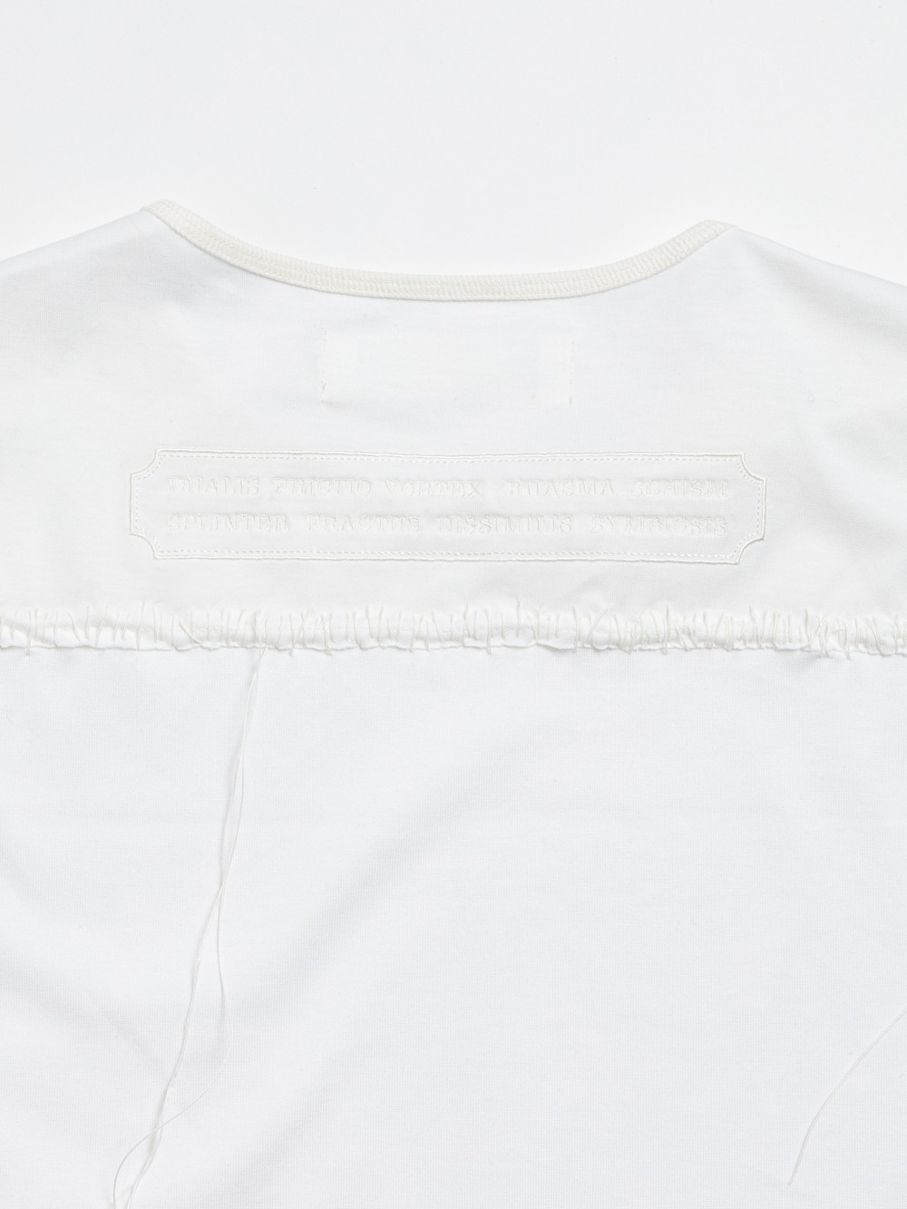 POCKT-EMBROIDERY TEE